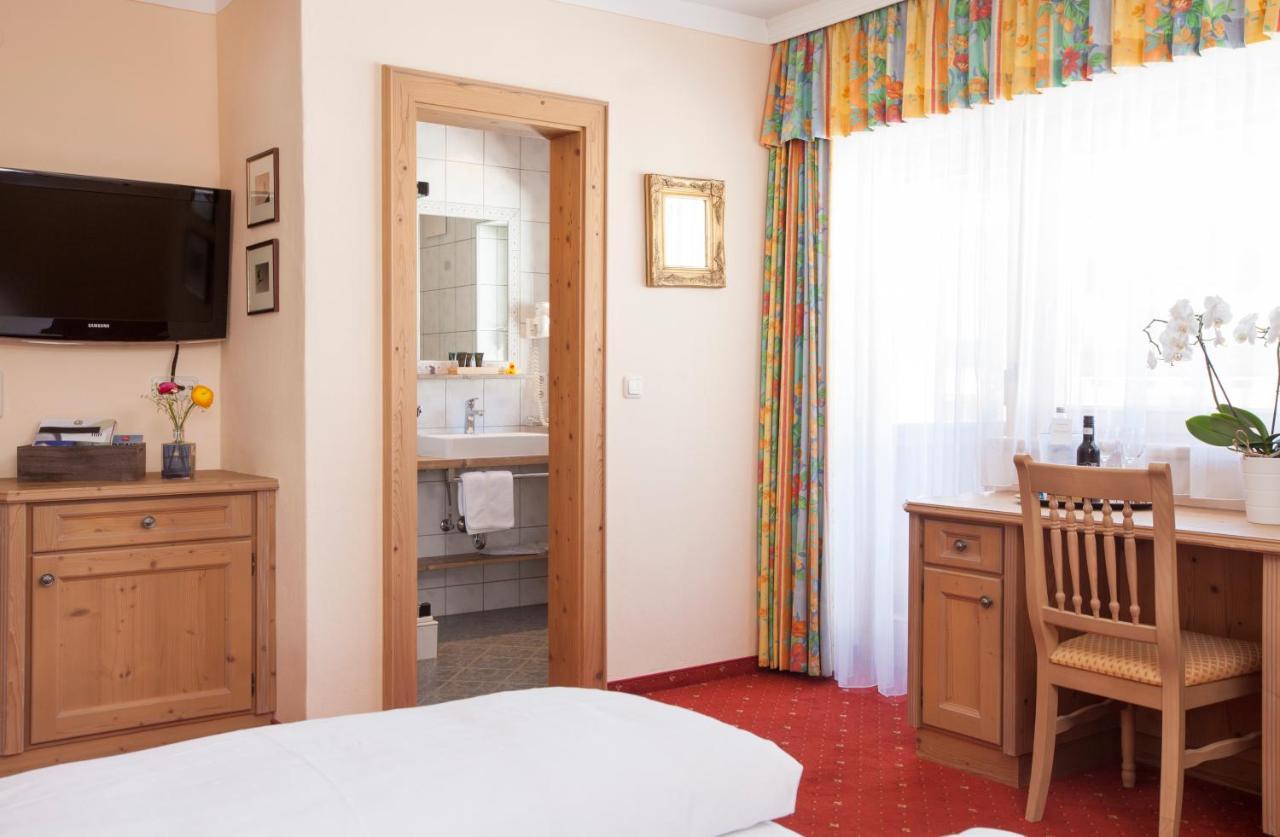 סן אנטון Hotel Die Arlbergerin -New- All-In Super Flex Rate (Adults Only) מראה חיצוני תמונה