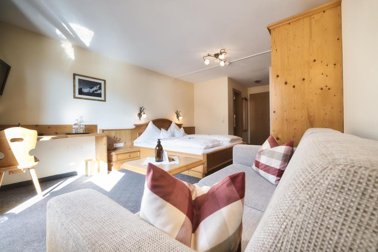 סן אנטון Hotel Die Arlbergerin -New- All-In Super Flex Rate (Adults Only) מראה חיצוני תמונה